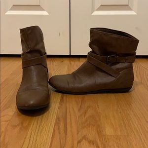 American Eagle boots